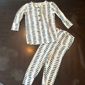 Lou Lou & company top and bottoms